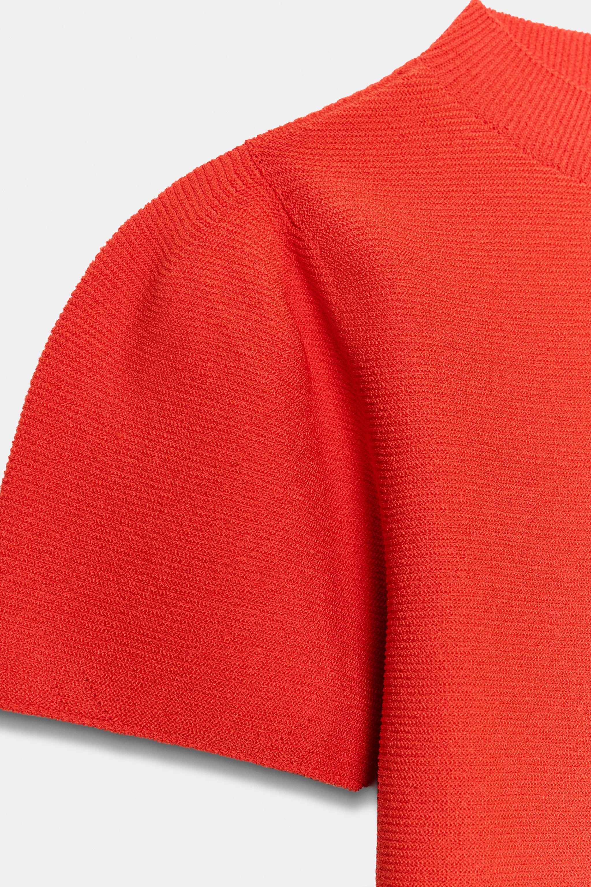 PUFF SLEEVE KNIT TOP
